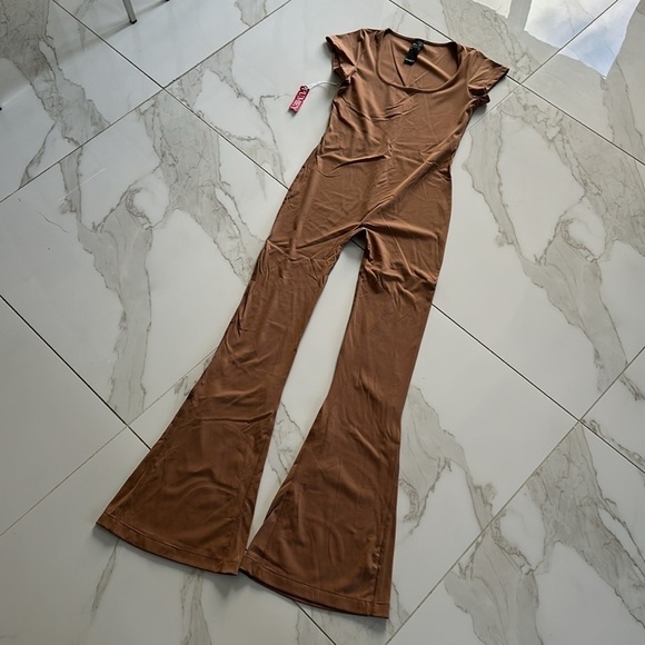 NWT PUMIEY flare jumpsuit size small tan brown latte color - Picture 2 of 8